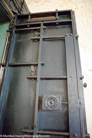 XM5A1828